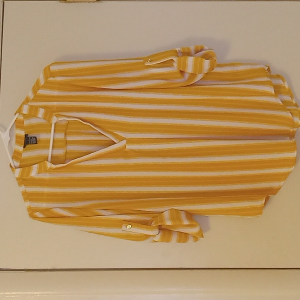rue 21. Large Size. Like New. Good Condition. Orange & White Blouse